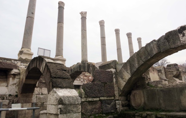 Древняя сеть туннелей Агора Турция