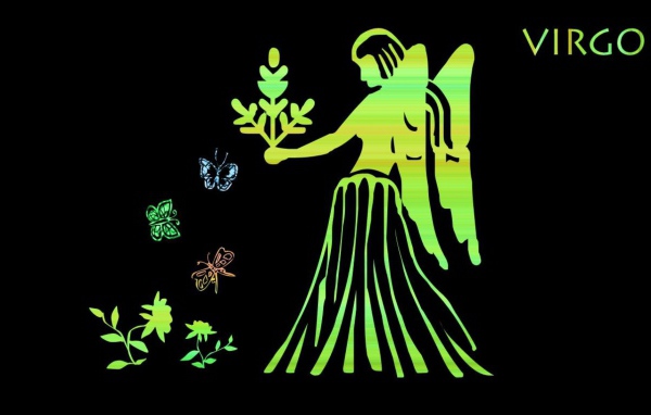 Дева на чёрном фоне