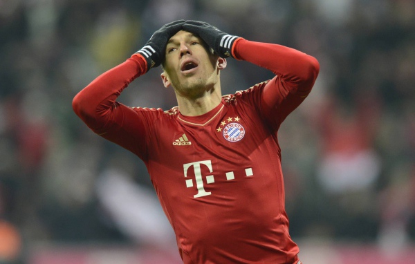 Бавария Арьен Роббен пропустил удар