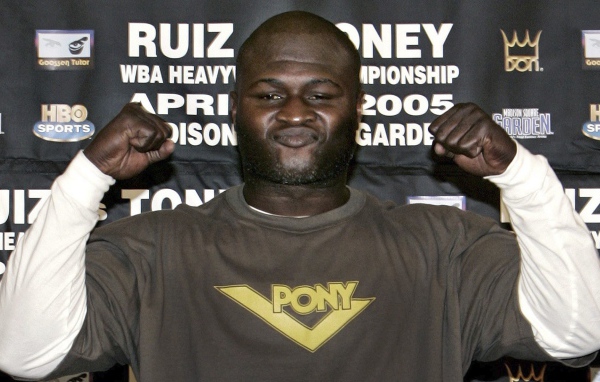 Чемпион Джеймс Тони