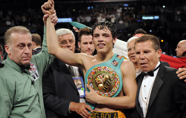 Чемпион Хулио Сезар Чавес-Sr