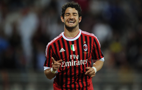 Коринфянам Алешандре Пато