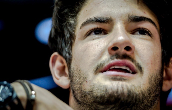 Коринфянам Алешандре Пато лицо крупным планом