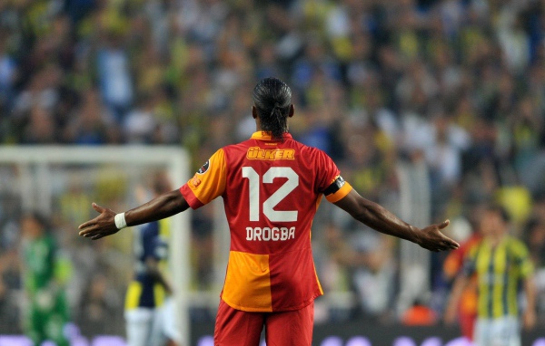 Галатасарай Дидье Дрогба и болельщики