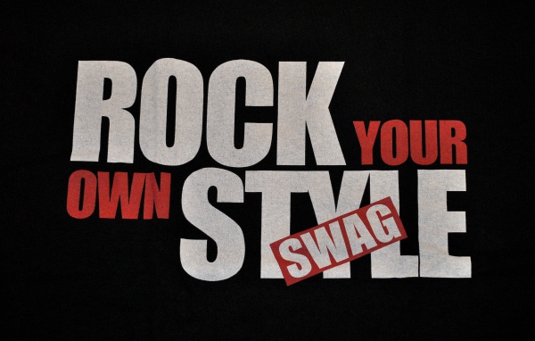 Надпись Rock your own style swag