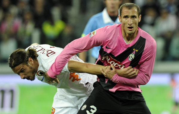 Ювентус Джорджо Кьеллини агрессивный игрок