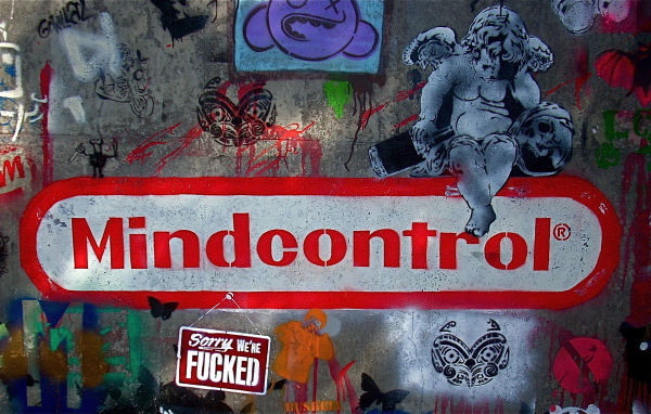 Большое граффити на стене