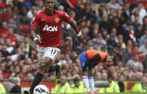 Манчестер Юнайтед Луиш Нани в середине игры