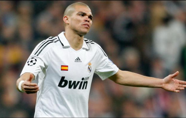 Реал Мадрид Пепе пропустил удар