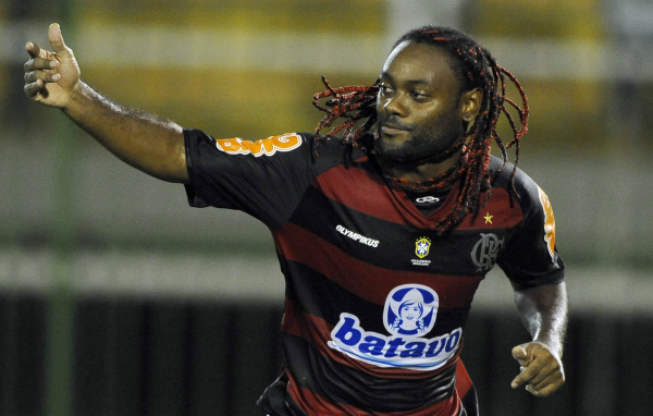  Шаньдун Лунэн Вагнер благодарит болельщиков