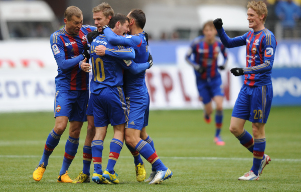 Полузащитник ЦСКА Алан Дзагоев и его команда