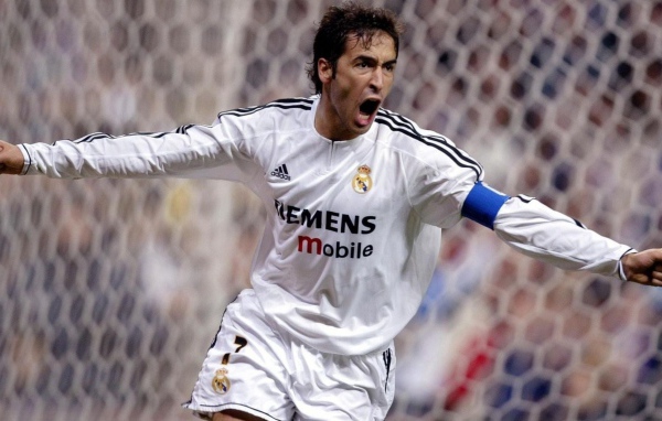 Футболист Аль Садд Рауль Гонсалес