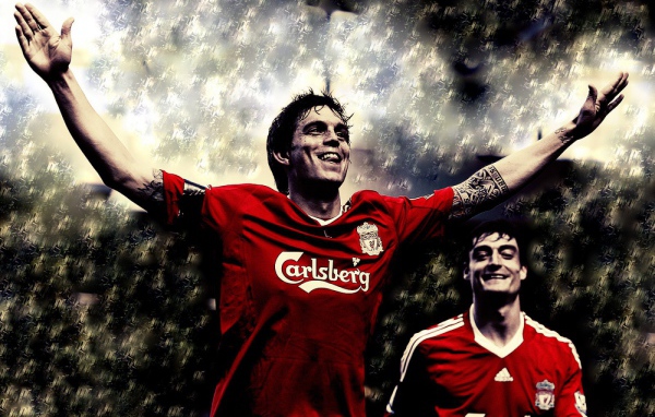 Футболист Ливерпуля Даниэль Аггер в темных тонах