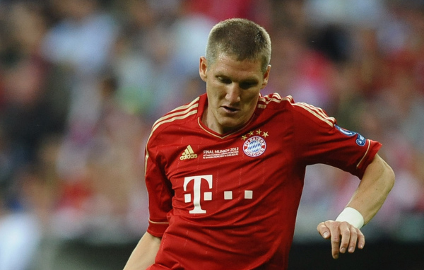  Полузащитник Баварии Бастиан Швайнштайгер