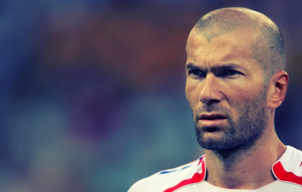  Легенда футбола Зинедин Зидан в гневе