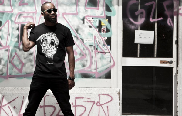 Мужчина в чёрном, swag