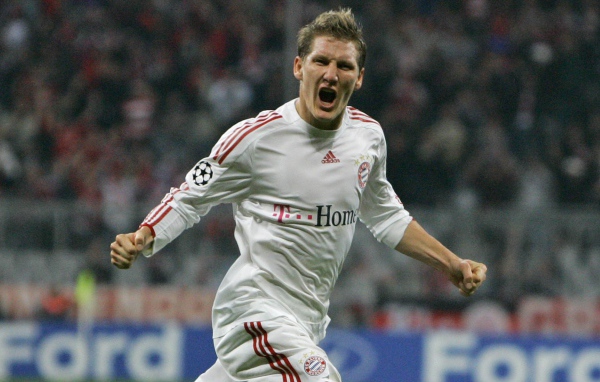The player of Bayern Bastian Schweinsteiger on the field