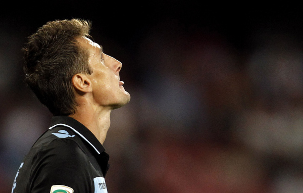 Игрок из Лацио Мирослав Клозе крупным планом