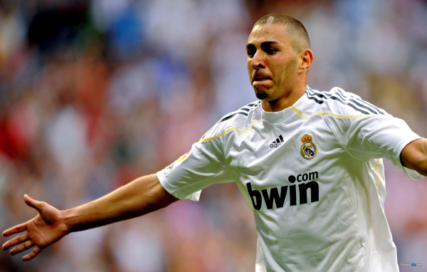 The player of Real Madrid Karim Benzema won the game