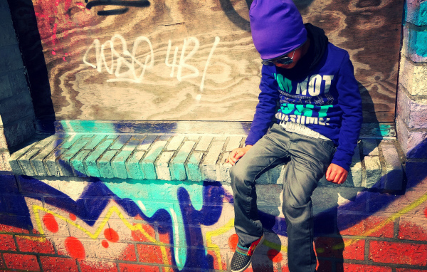 Ребёнок в стиле одежды swag