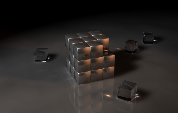 Куб из стеклянных кубиков