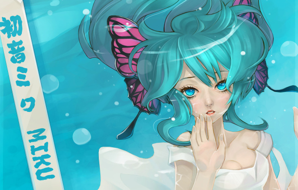 Девочка под водой