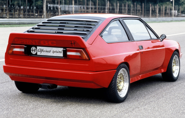 Новая машина Alfa Romeo alfasud