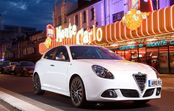 Надежный автомобиль Alfa Romeo giulia