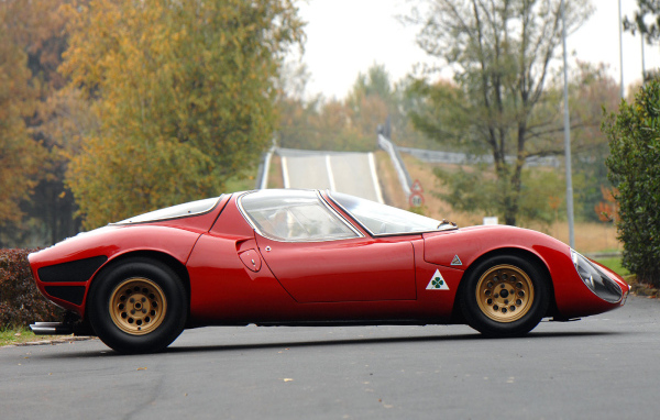 Новая машина Alfa Romeo 33