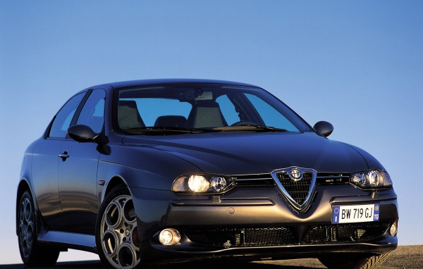 Надежный автомобиль Alfa Romeo 156
