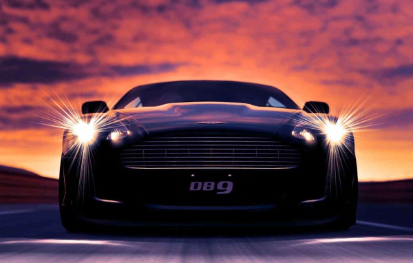 Красивый автомобиль Aston Martin db9