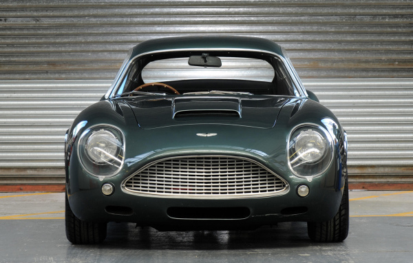 Дизайн автомобиля Aston Martin db4