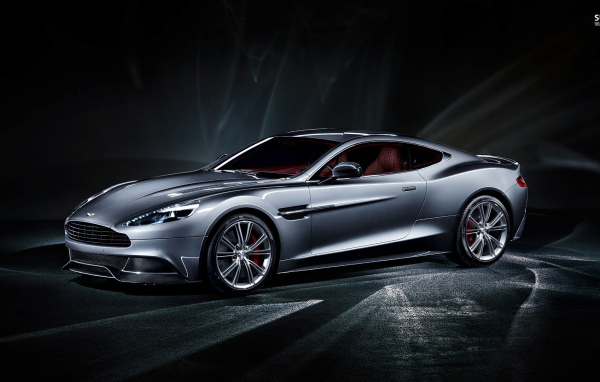 Новый автомобиль Aston Martin 2013
