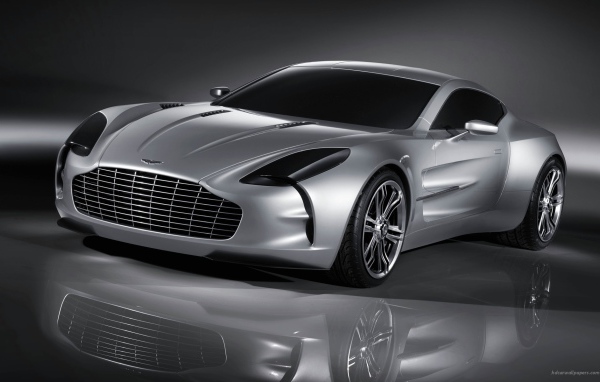 Новый автомобиль Aston Martin one 77