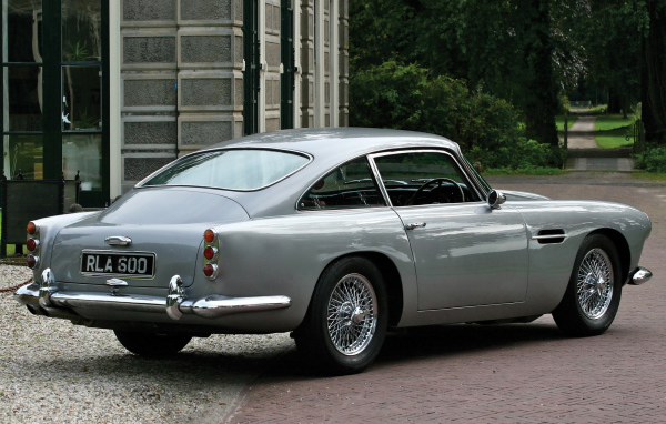Фото автомобиля Aston Martin db4