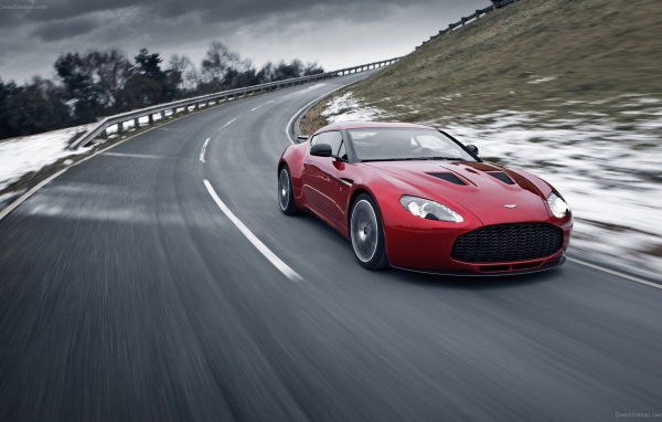Надежный автомобиль Aston Martin zagato
