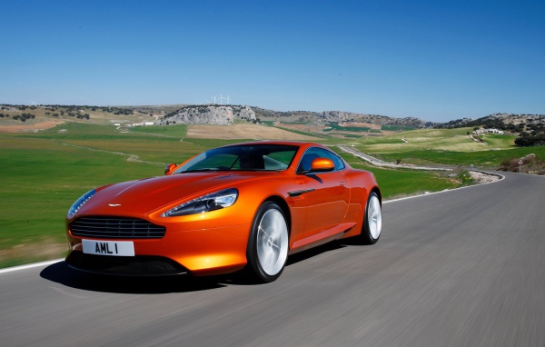 Новая машина Aston Martin virage