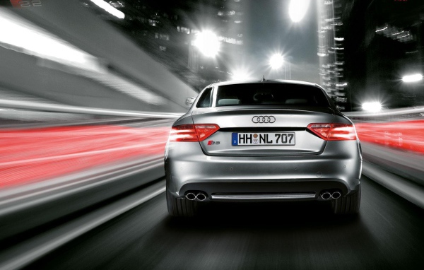 Красивый автомобиль Audi a5