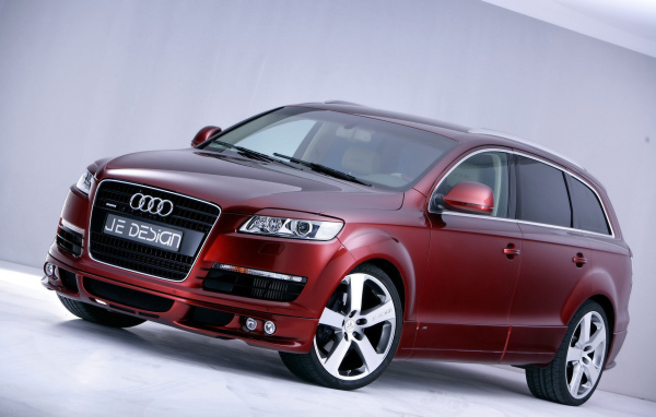 Новая машина Audi q7