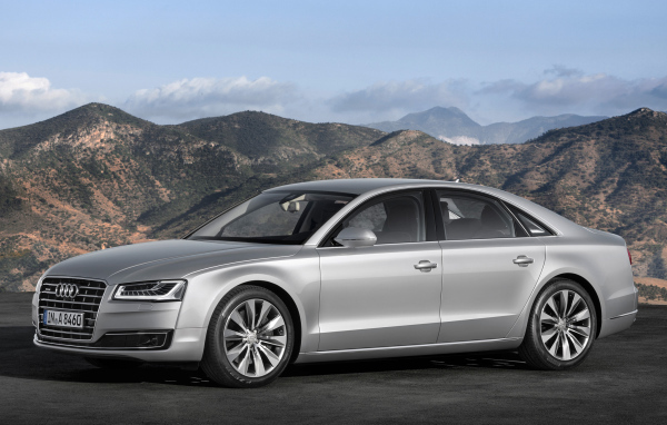 Надежная машина Audi A8 2014