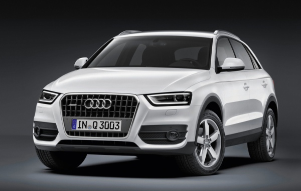 Белый Audi Q3