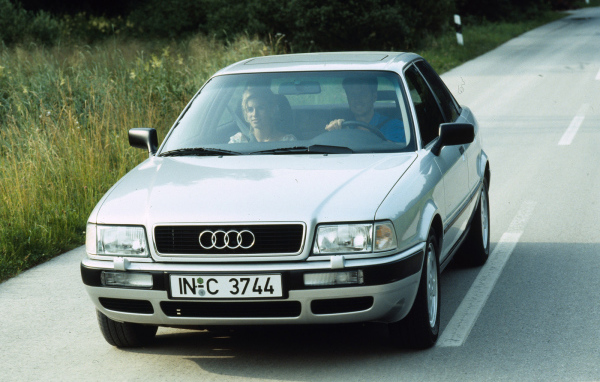 Новая машина Audi 80