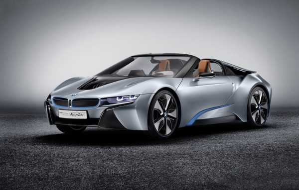 Серебристый Bmw i8 spyder