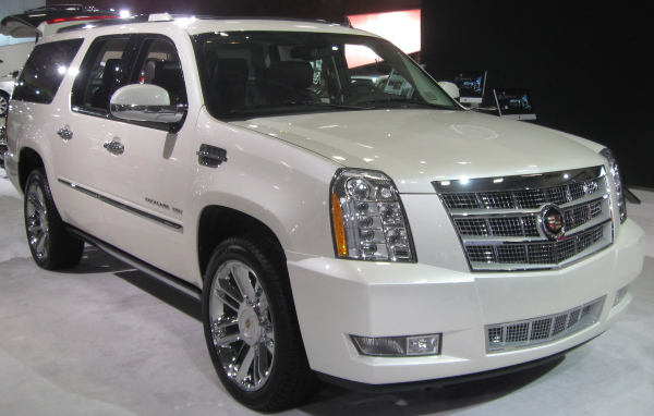 Великолепный Cadillac Escalade 2014
