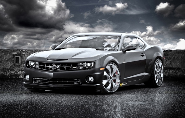 Черный Chevrolet Camaro SS