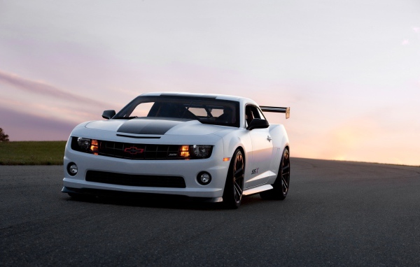 Автомобиль Chevrolet Camaro SSX