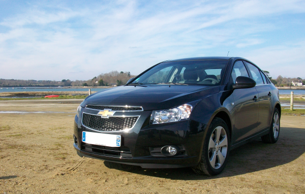 Chevrolet Cruze на природе