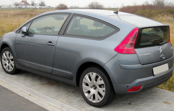 Серый Citroen C4