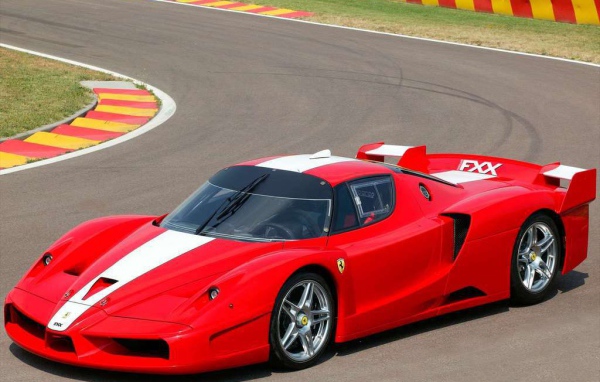 Гоночный Ferrari FXX