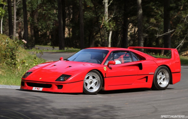 Гоночный автомобиль Феррари